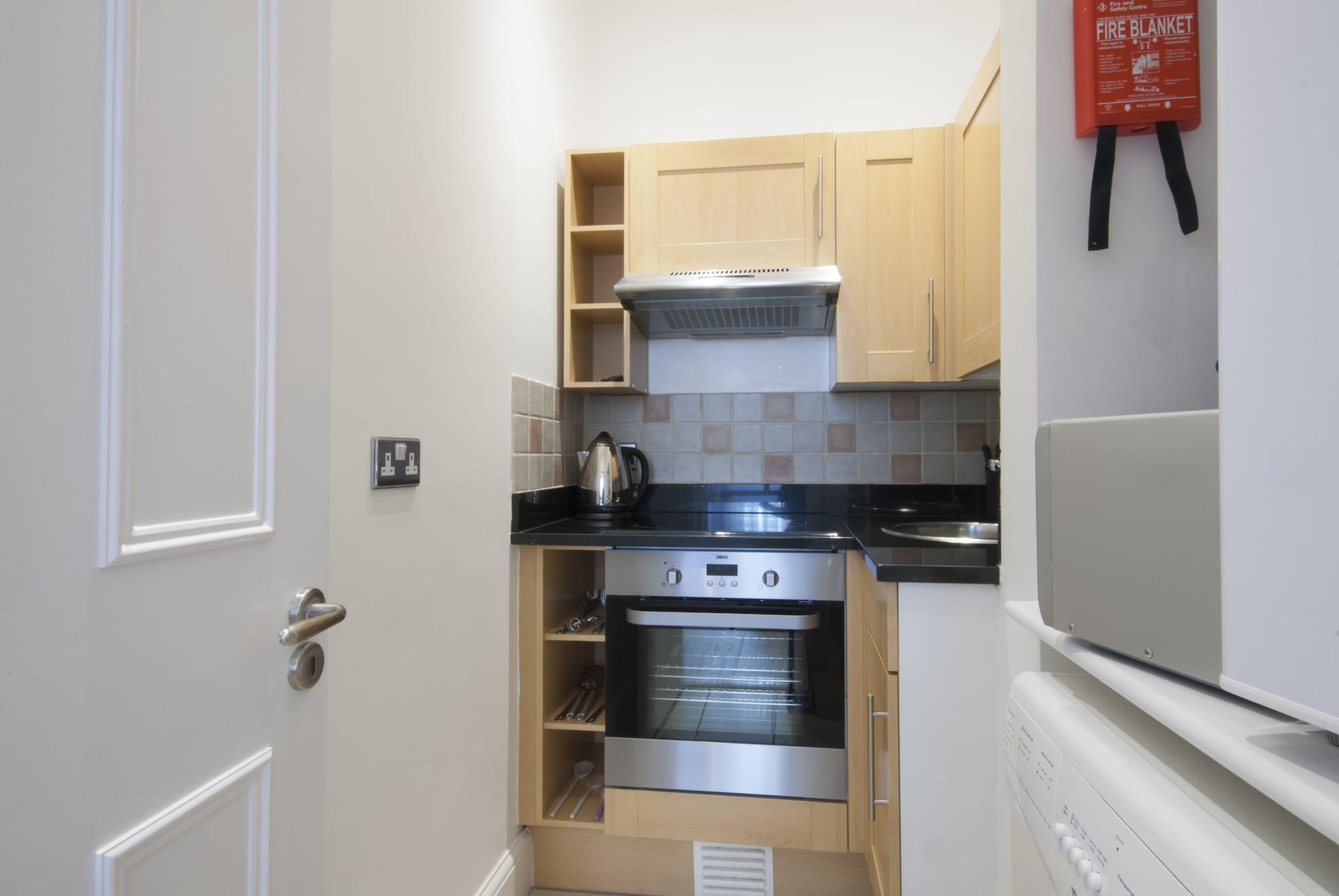 17 Hertford Street Лондон Экстерьер фото