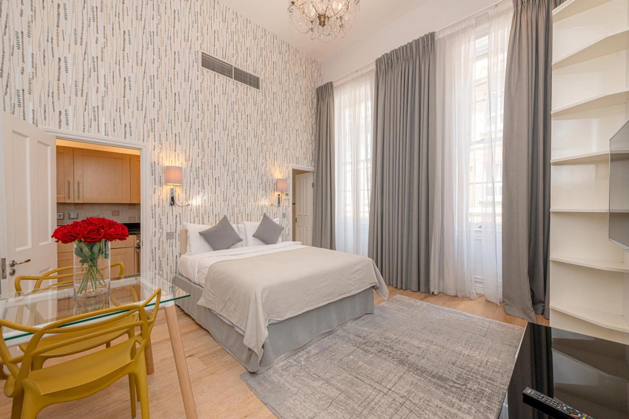 17 Hertford Street Лондон Экстерьер фото