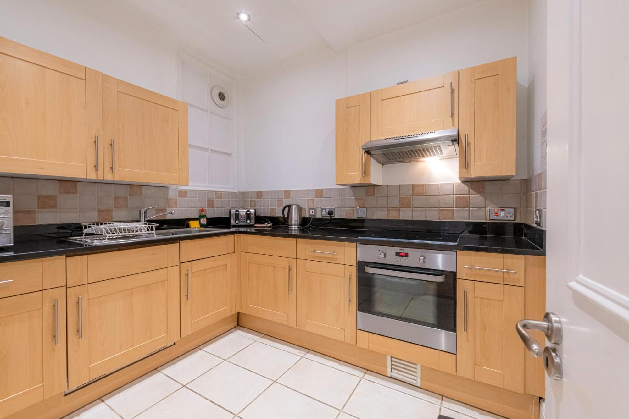17 Hertford Street Лондон Номер фото