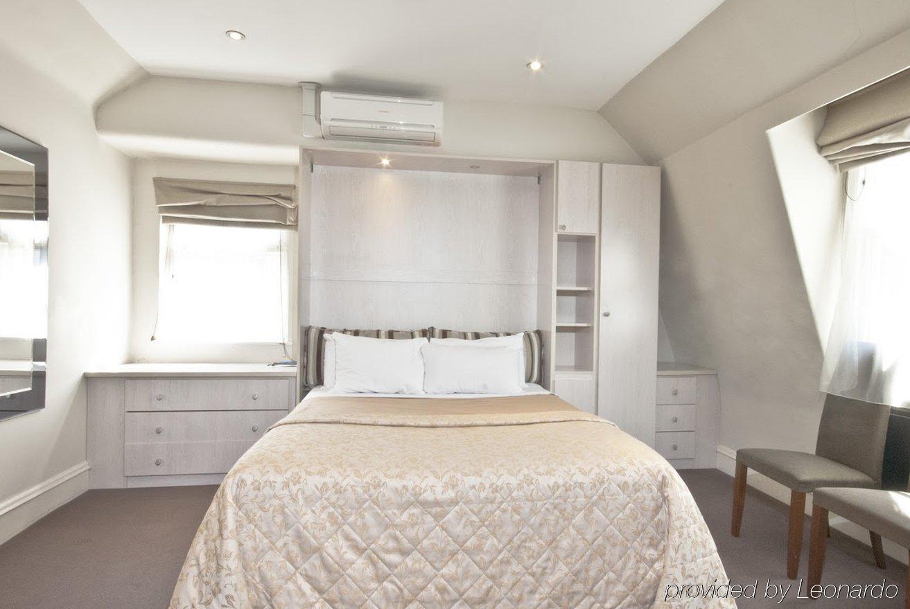 17 Hertford Street Лондон Экстерьер фото