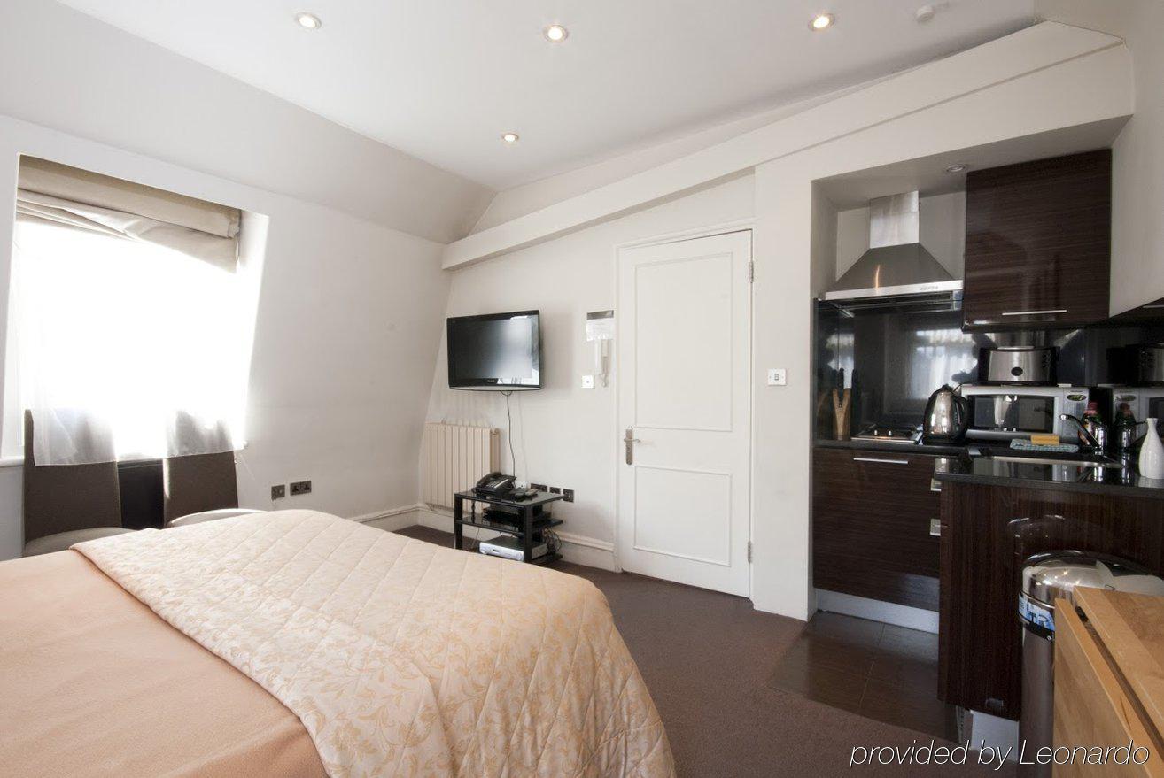17 Hertford Street Лондон Экстерьер фото