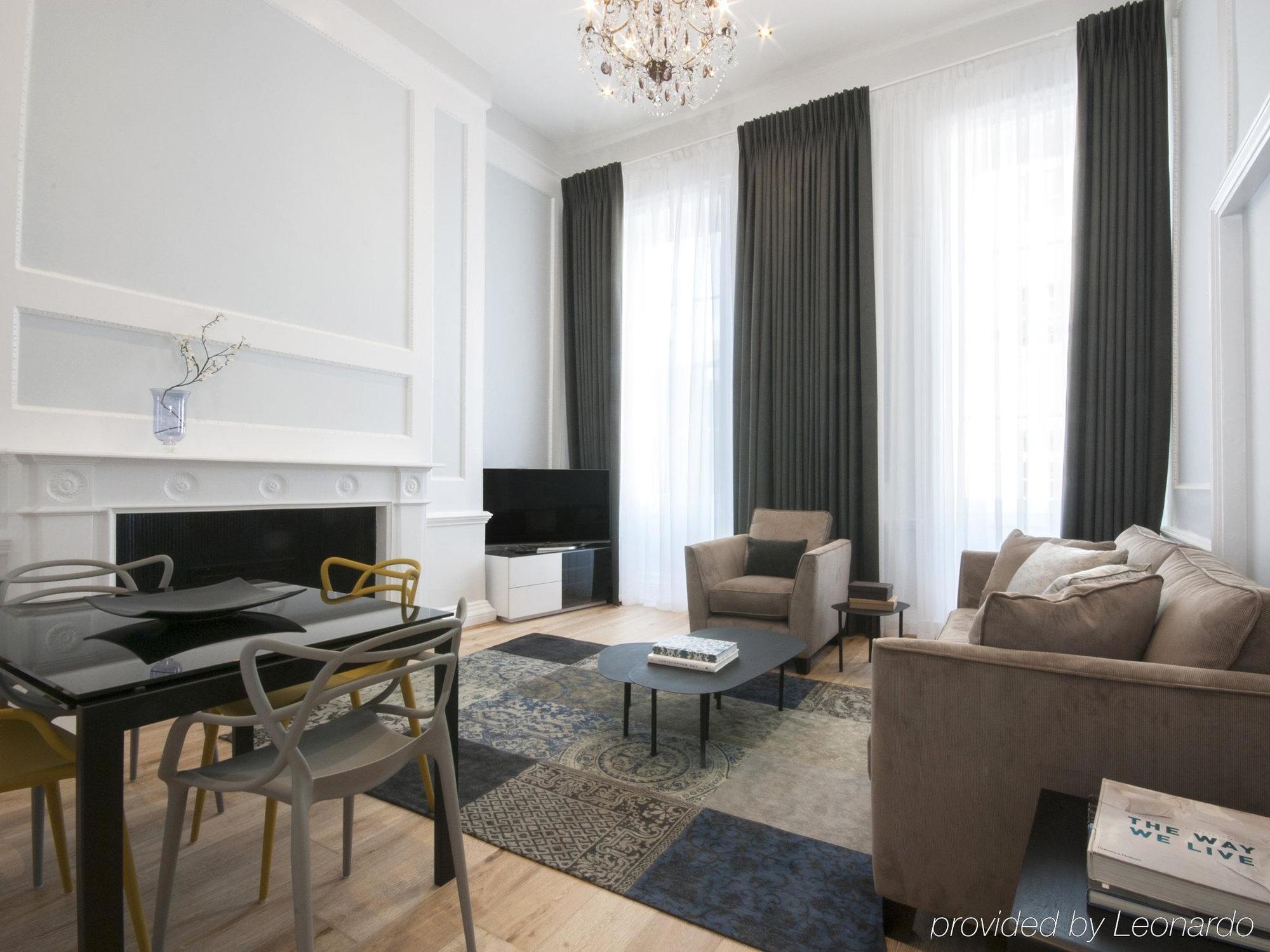 17 Hertford Street Лондон Экстерьер фото