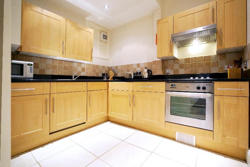 17 Hertford Street Лондон Экстерьер фото