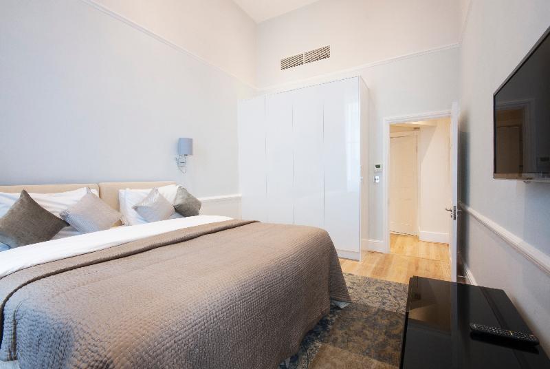 17 Hertford Street Лондон Экстерьер фото